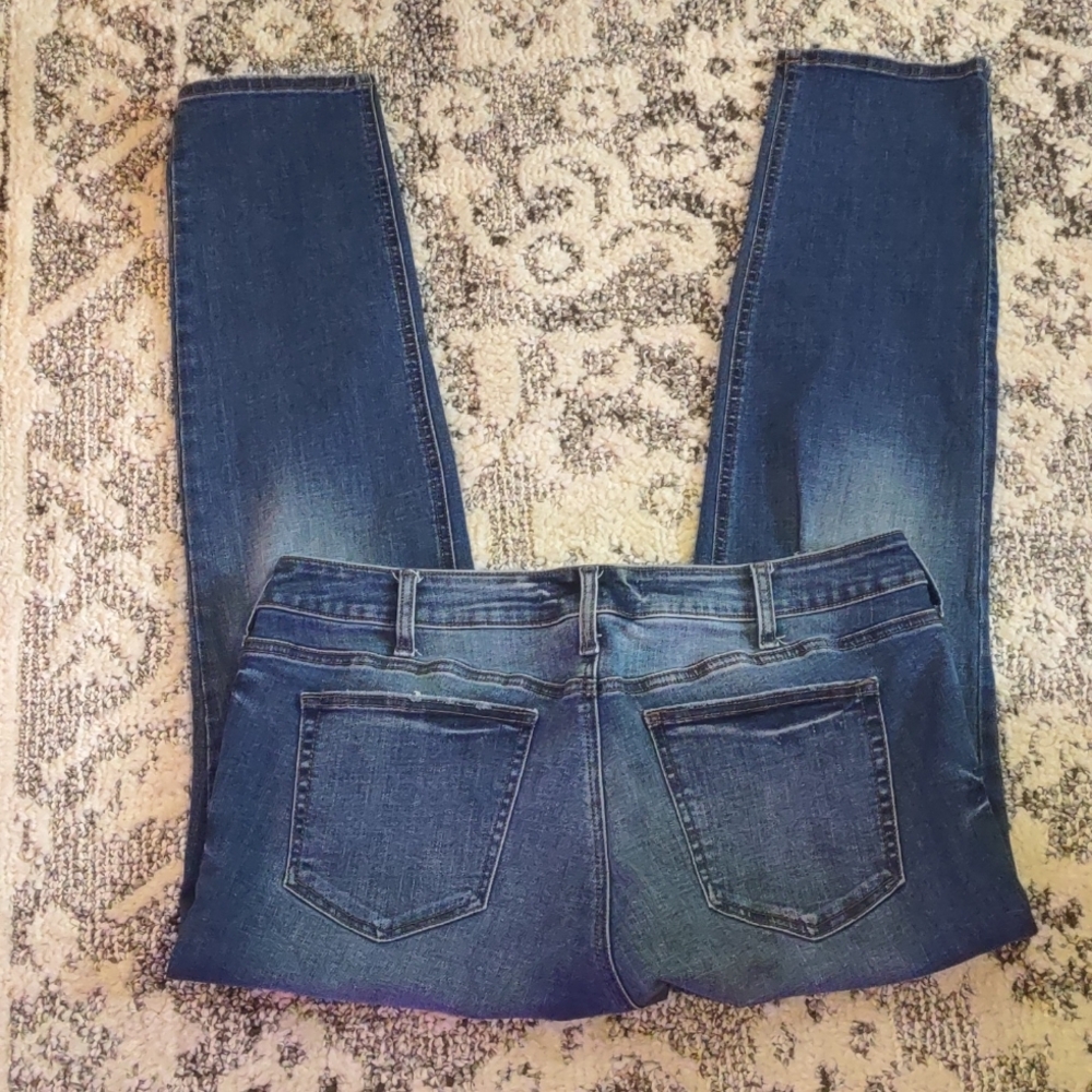 Silver Jeans - Picture 3 of 4